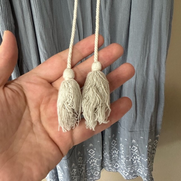 Knox Rose Blue Dress Long Sleeve Cut Out Shoulders Embroidered Stitching - Picture 4 of 9